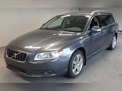 Volvo V70 - 2.5T Summum BIJTELLINGSVRIENDELIJK