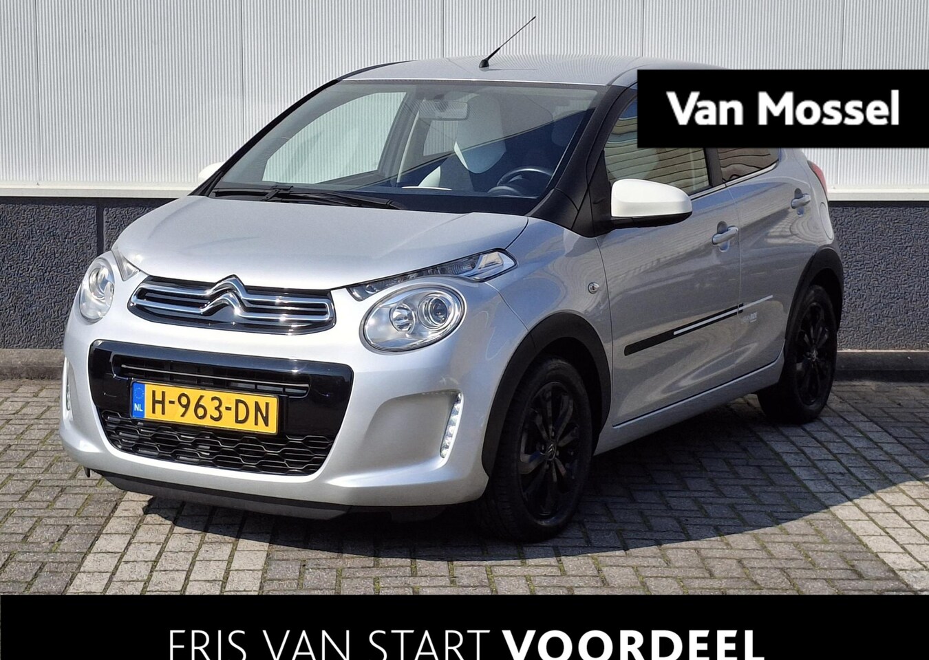 Citroën C1 - 1.0 VTi Urban Ride | Lichtmetalen velgen 15" | Achteruitrijcamera | Carplay | Airco - AutoWereld.nl