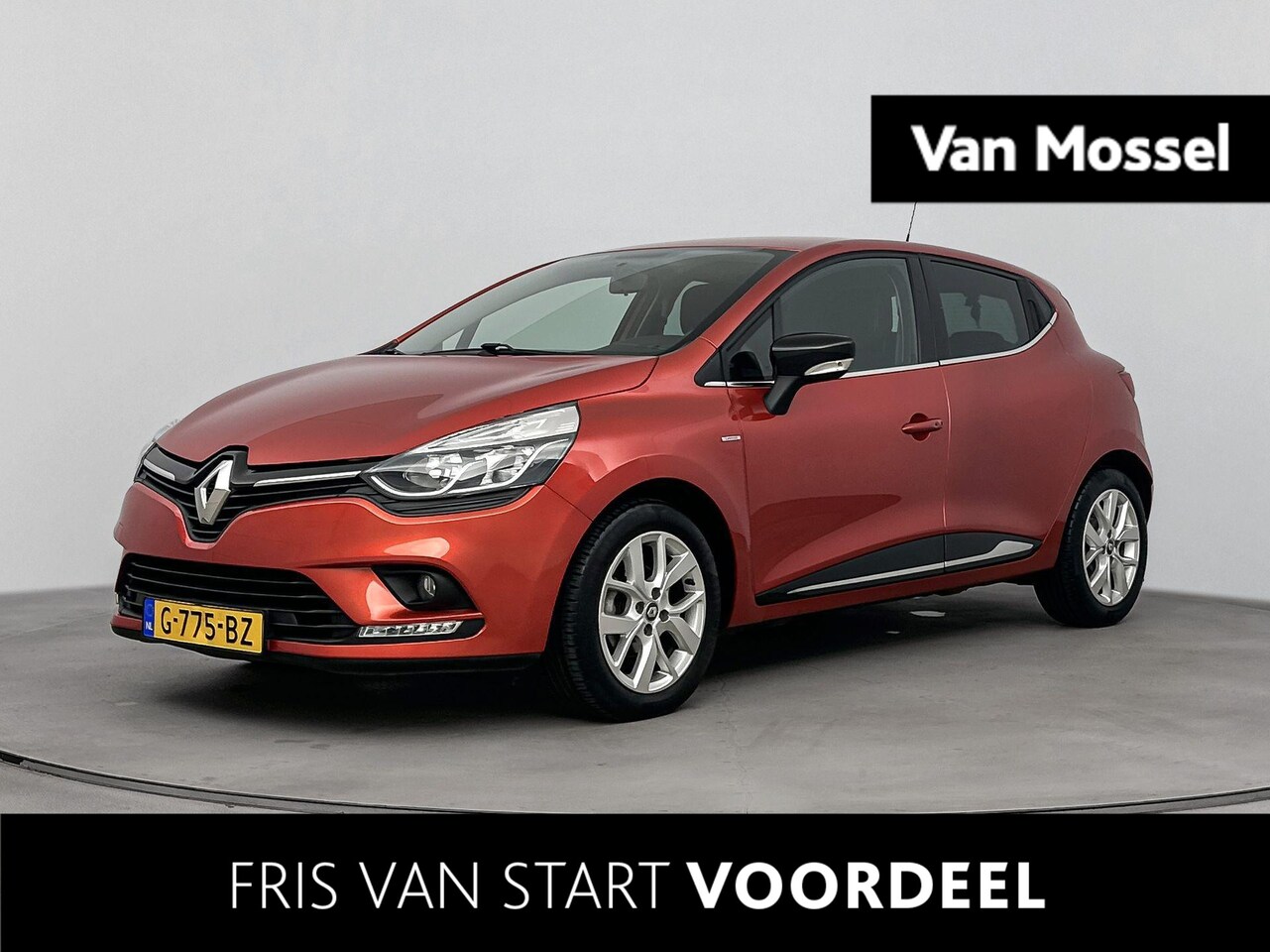 Renault Clio - 0.9 TCe Limited | Navigatie | Apple Carplay/Android Auto | Keyless | Cruise Control | Park - AutoWereld.nl