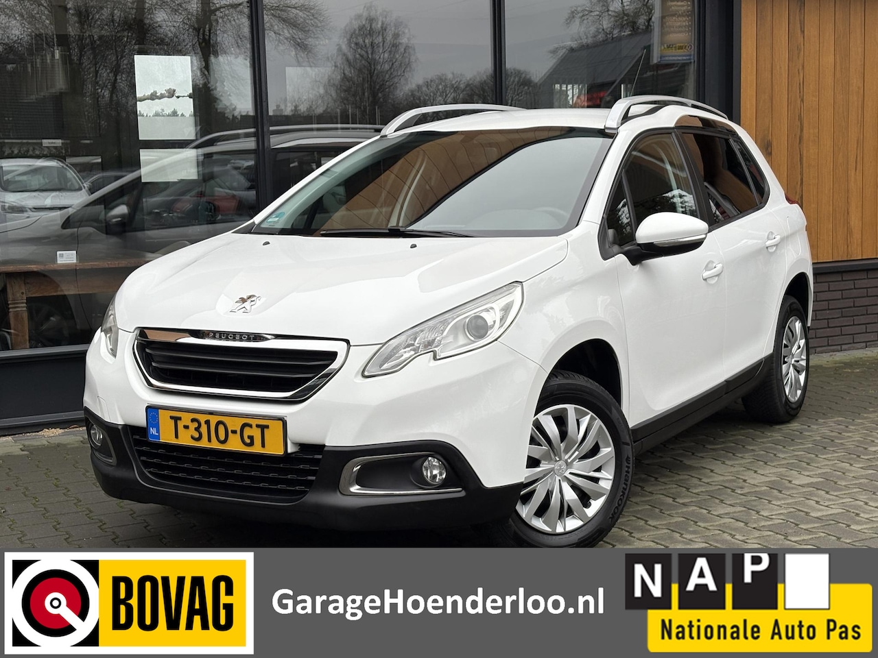 Peugeot 2008 - 1.2 PureTech Active Cruise control, Stoelverwarming. Garantie. - AutoWereld.nl