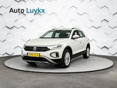 Volkswagen T-Roc - 1.5 TSI Life DSG | Climate Control | Parkeersensoren voor + achter | 17'' L.M. Velgen