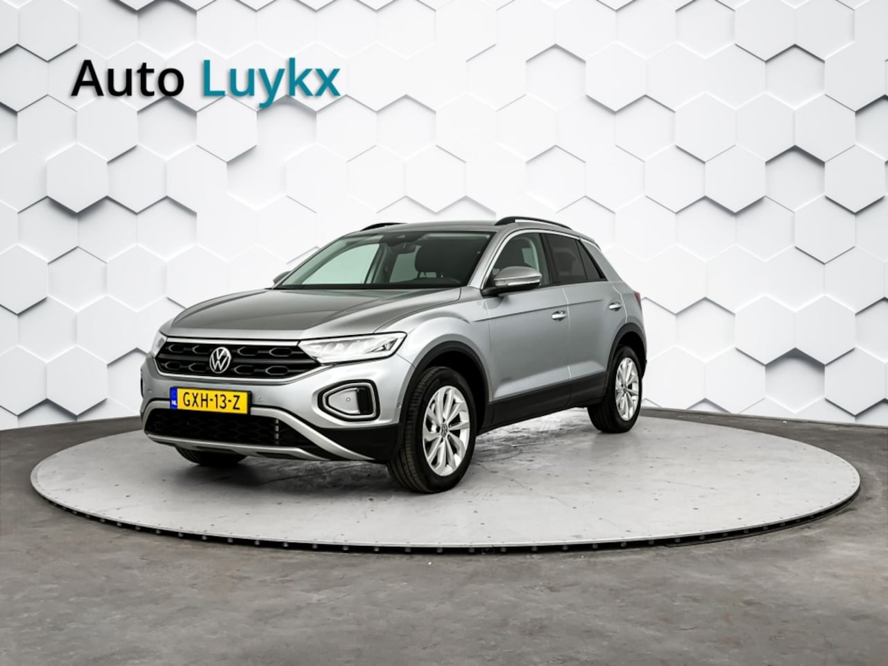 Volkswagen T-Roc - 1.5 TSI Life Business DSG Automaat | Adaptieve Cruise Control | Parkeersensoren voor + ach - AutoWereld.nl