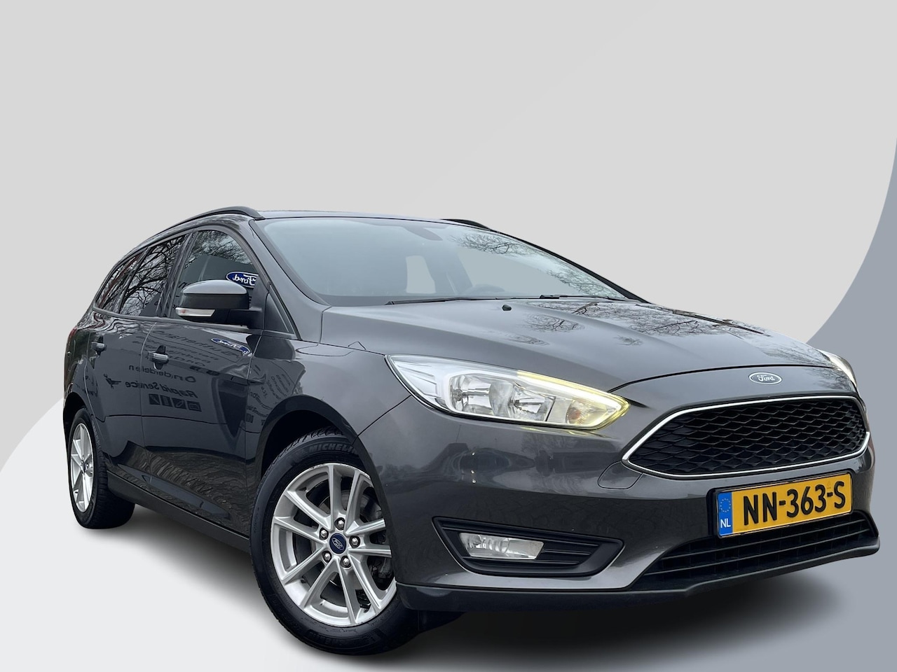 Ford Focus Wagon - 1.0 Ecoboost Edition 125pk Trekhaak | Lichtmetaal | Climate control | Voorruit verwarming - AutoWereld.nl