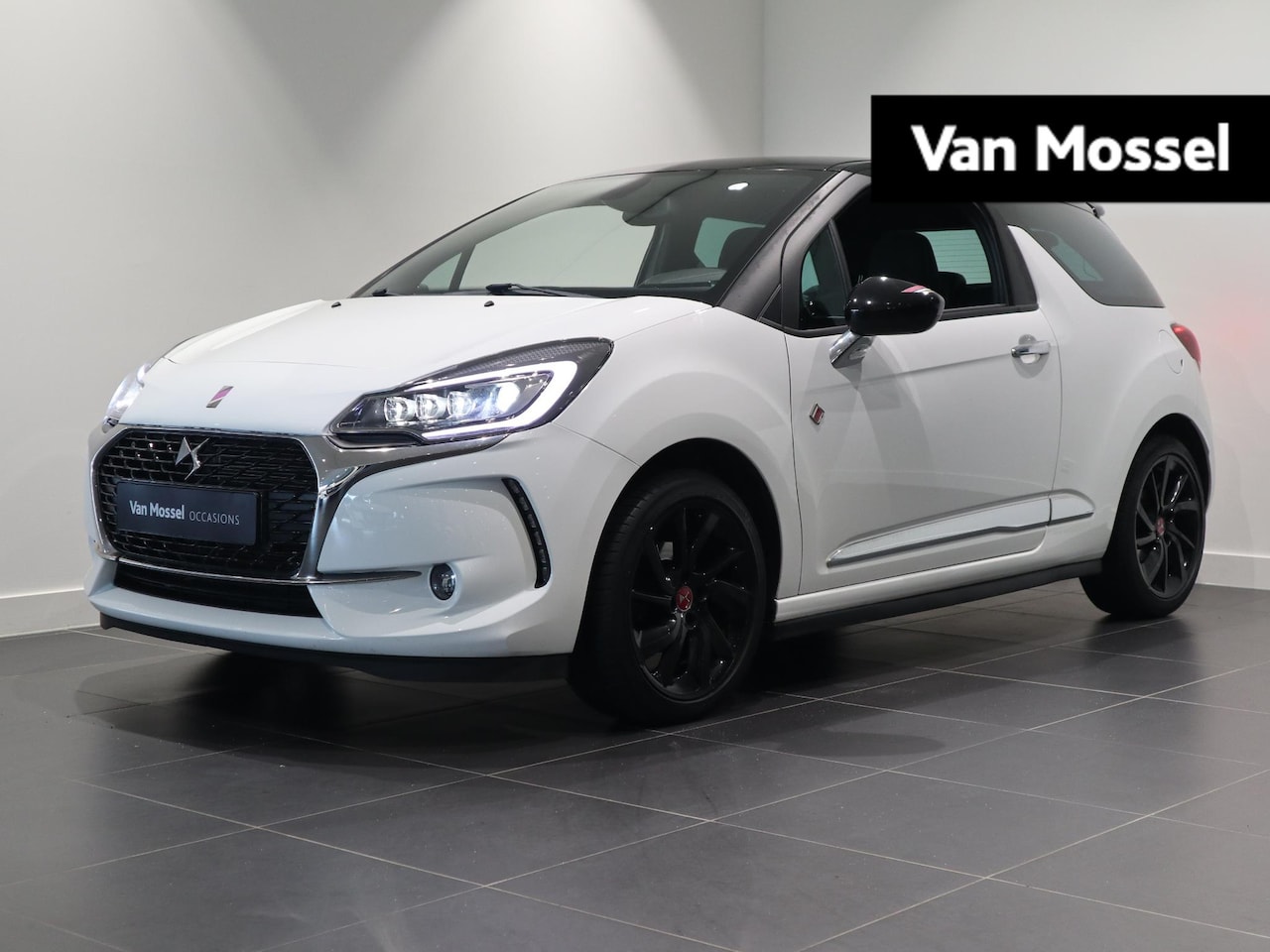 DS 3 - Performance Line - APPLE CARPLAY / ANDROID AUTO - ALCANTARA - AUTOMAAT - AutoWereld.nl