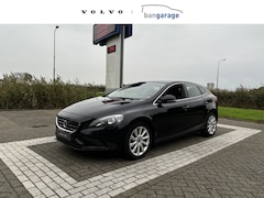 Volvo V40 - T4 Momentum 1e eigenaar Dealeronderhouden Trekhaak Automaat