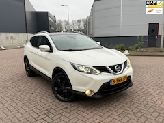 Nissan Qashqai - 1.2 Tekna GLAS DAK LEER Camera Volledig onderhouden