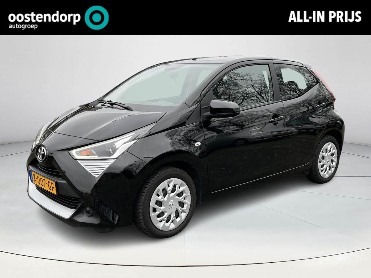 Toyota Aygo - 1.0 VVT-i x-play | 5 deurs | Airconditioning | Parkeercamera | Carplay | - AutoWereld.nl