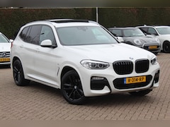 BMW X3 - xDrive20i High Exe. M Sport Pakket / Trekhaak / Panoramadak / Camera / Leder / 18'' / Navi