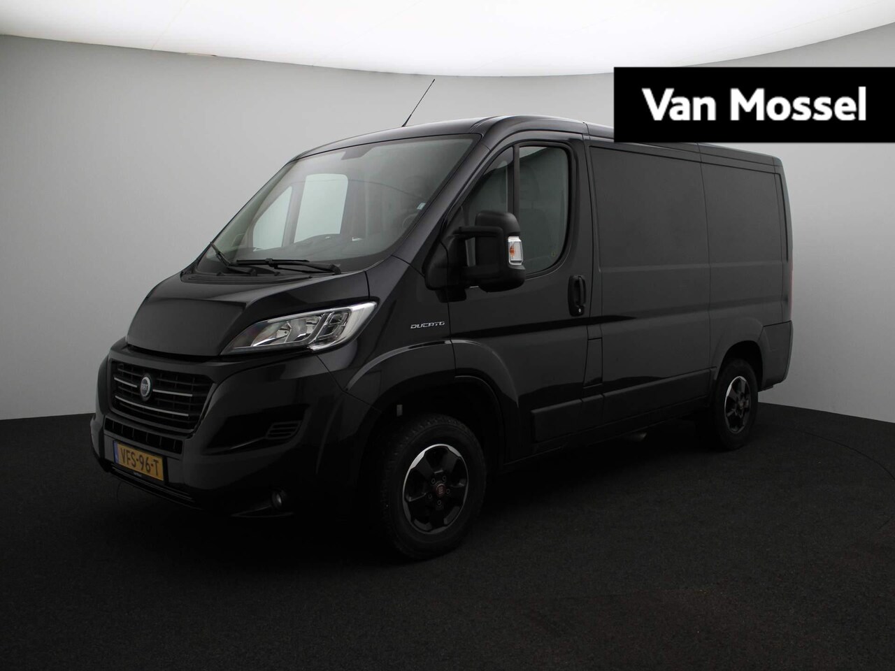 Fiat Ducato - 30 2.3 MultiJet L1H1 | Navigatie | Camera | LM Velgen - AutoWereld.nl