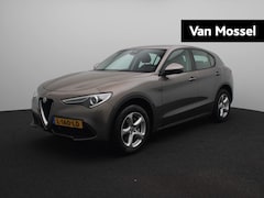 Alfa Romeo Stelvio - 2.0 T AWD Super | Camera | Parkeersensoren | Navigatie