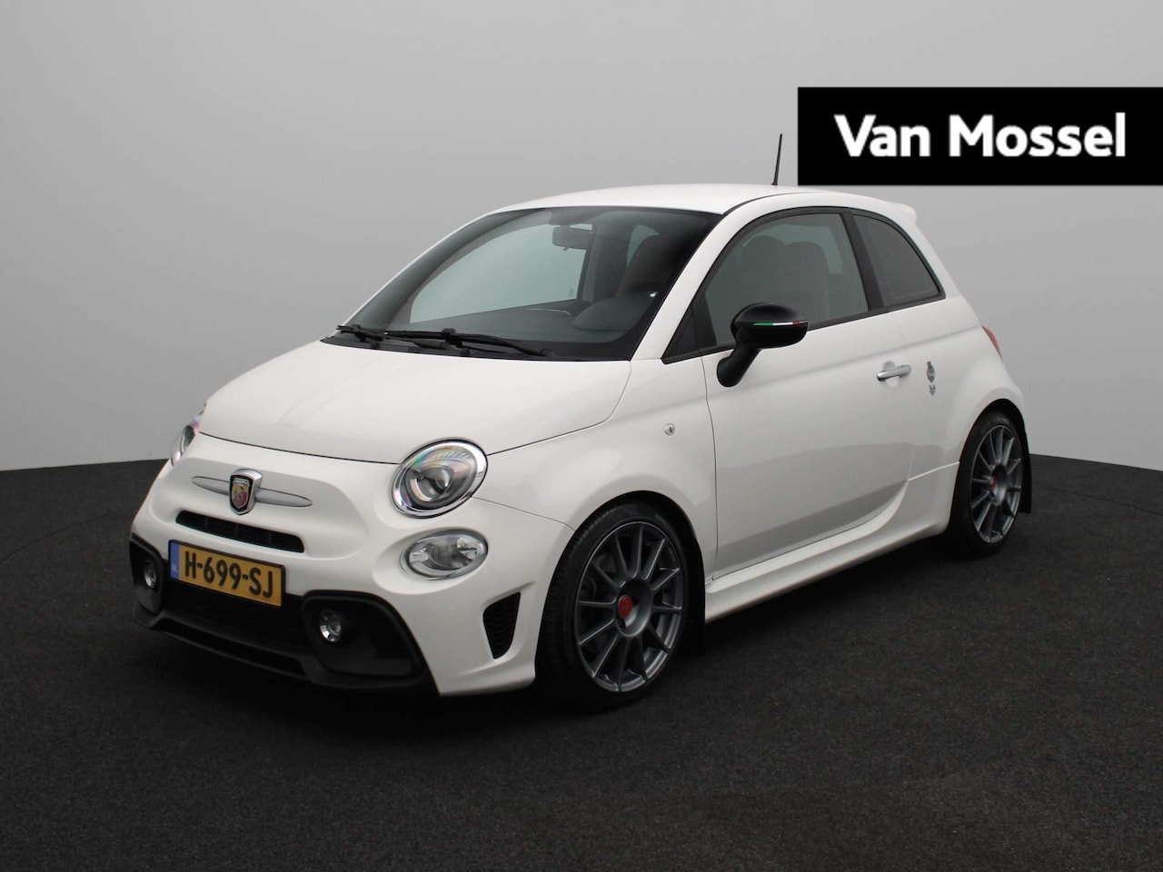 Fiat 500 Abarth - 1.4 T-Jet 595 | Handgeschakeld | Leder | Bluetooth - AutoWereld.nl