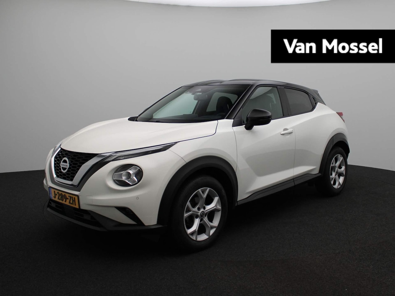 Nissan Juke - 1.0 DIG-T Tekna | Navigatie | Climate control | Adaptive cruise - AutoWereld.nl