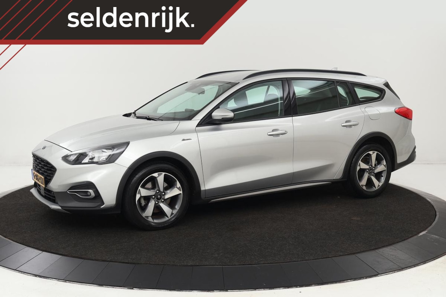 Ford Focus - 1.0 EcoBoost Active | Stoel & stuurverwarming | Carplay | Navigatie | Cruise control | PDC - AutoWereld.nl