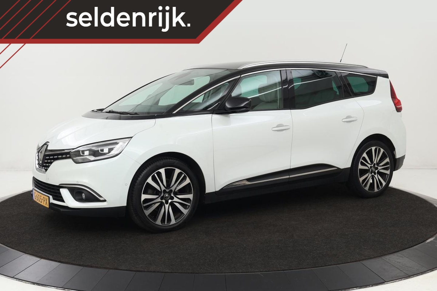 Renault Grand Scénic - 1.3 TCe Initiale Paris 7-persoons | Panoramadak | Leder | Adaptive cruise | Stoelverwarmin - AutoWereld.nl