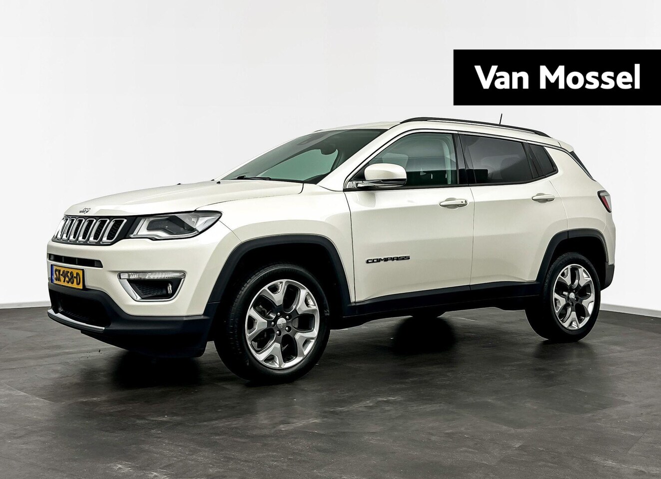 Jeep Compass - 1.4 MultiAir Opening Edition 4x4 | Half Leder | Beats Audio | Parkeersensoren | Navigatie - AutoWereld.nl