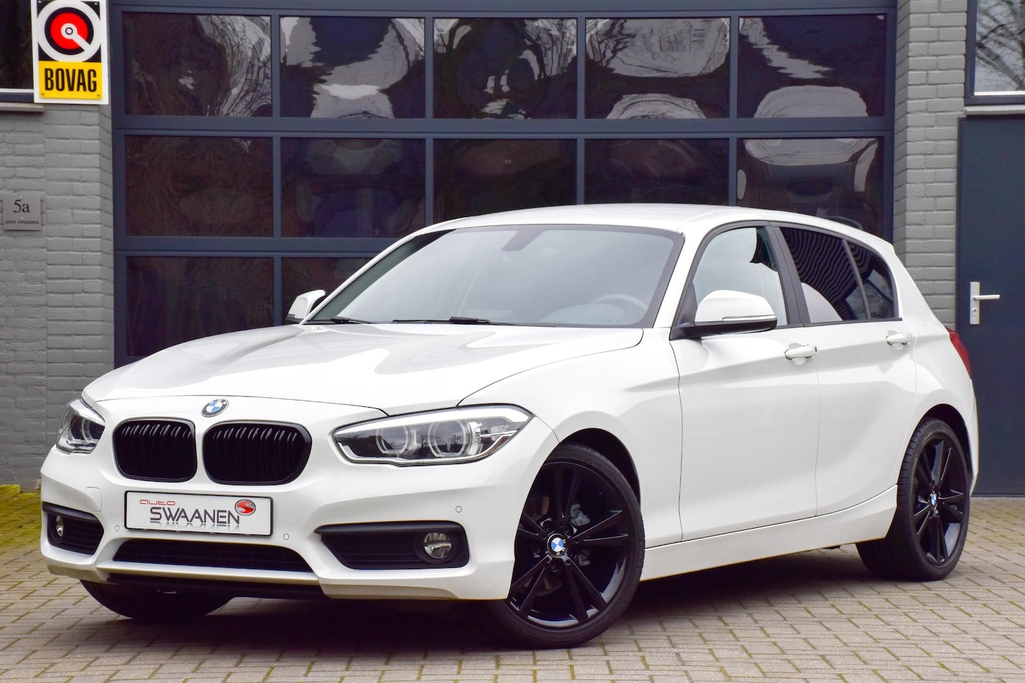 BMW 1-serie - 116i High Executive 116i High Executive - AutoWereld.nl