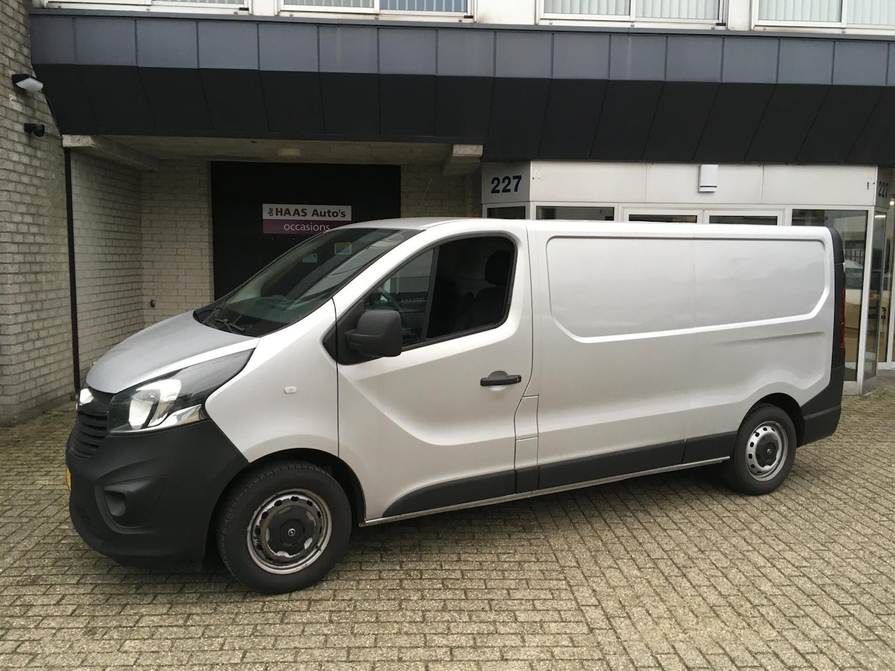 Opel Vivaro - 1.6 CDTI L2H1 Edition EcoFlex / EURO-6 / EX BTW / LENGTE 2 / METALLIC - AutoWereld.nl