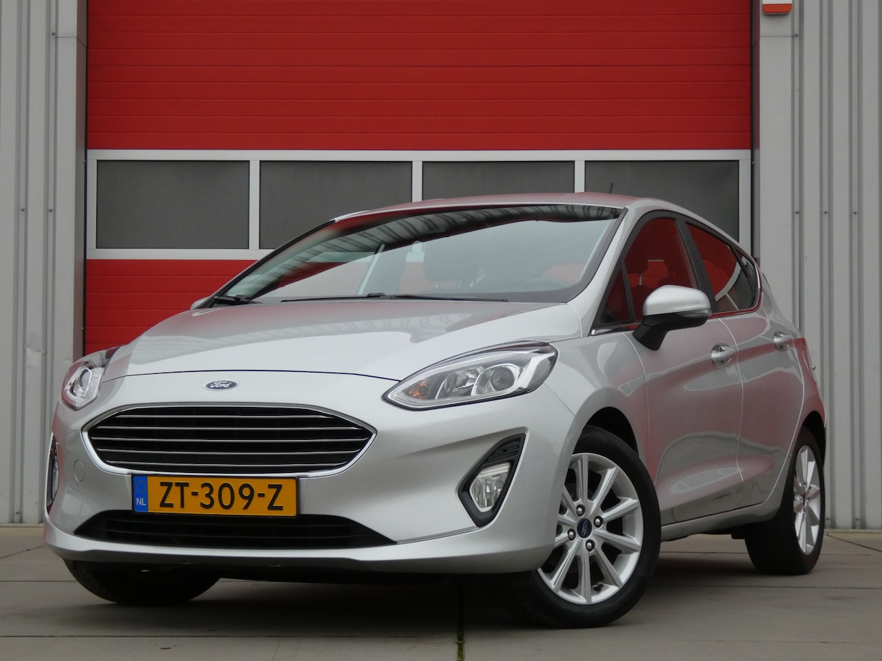 Ford Fiesta - 1.0 EcoBoost Titanium/ lage km/ zeer mooi! - AutoWereld.nl