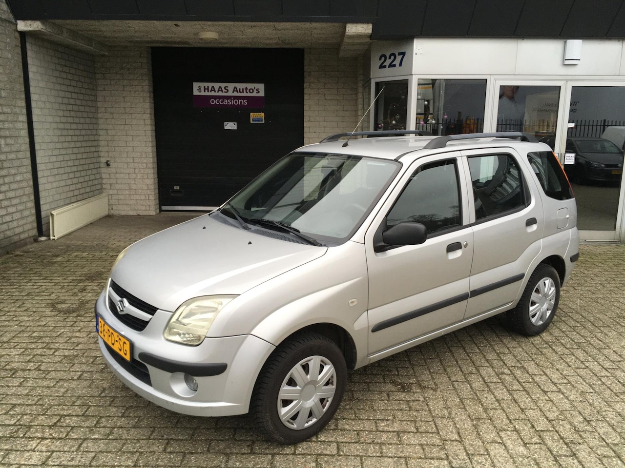 Suzuki Ignis - 1.3-16V GLS / AIRCO / NWE MODELJAAR / 5 DEURS / NETTE STAAT - AutoWereld.nl