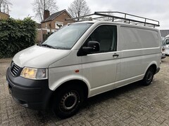 Volkswagen Transporter - 1.9 TDI 2007 APK3-25 Imperiaal 84PK trekhaak