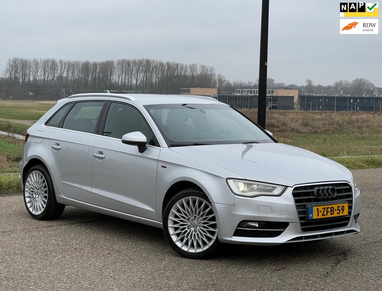 Audi A3 Sportback - 1.4 TFSI Ambition Pro Line plus g-tron Navi| Lmv| Zwarte Hemel| Nap| Boekjes - AutoWereld.nl