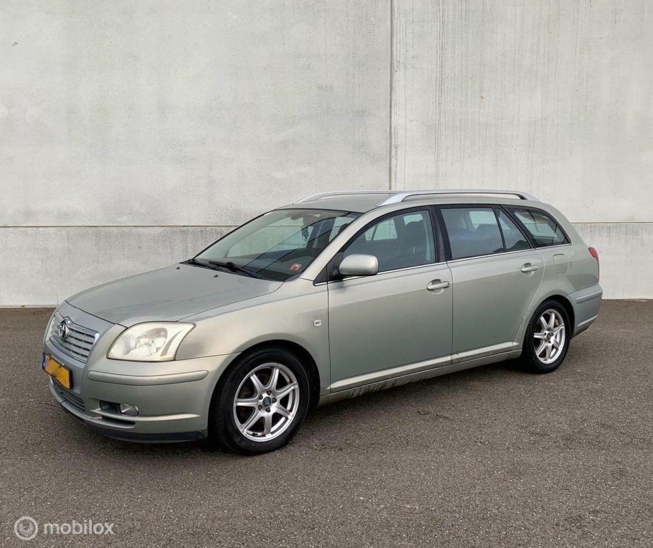 Toyota Avensis Wagon - 1.8 VVTi AIRCO - AutoWereld.nl