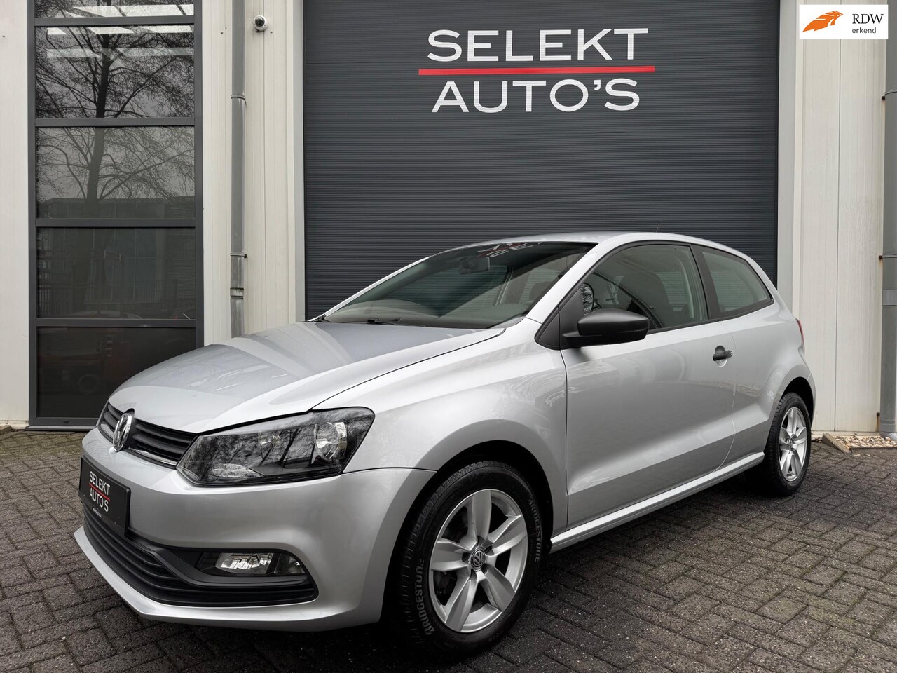 Volkswagen Polo - 1.0 Comfortline 75 Pk Airco/Elektrische Ramen/15 Inch Velgen/AUX/3-Deurs/Achterruit Verwar - AutoWereld.nl