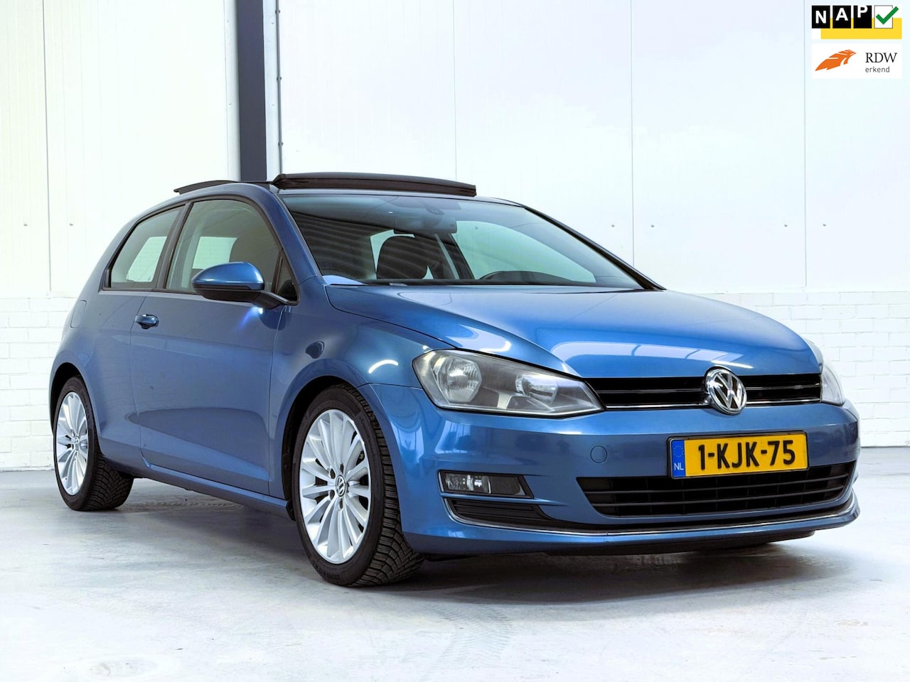 Volkswagen Golf - 1.4 TSI ACT Highline Pano - AutoWereld.nl