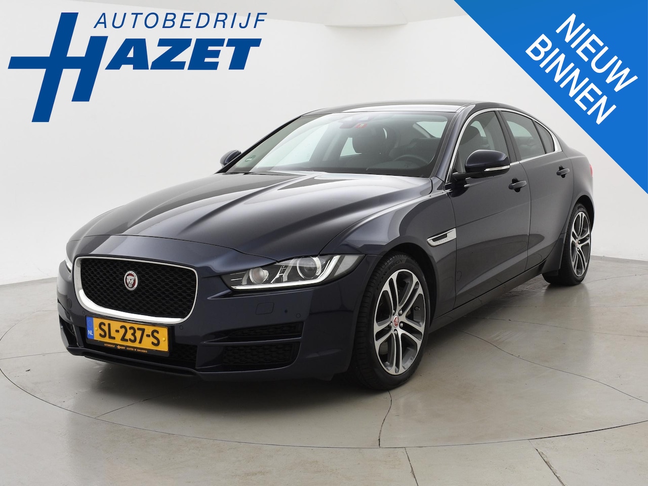 Jaguar XE - 2.0t 200 PK R-SPORT AUT. + LEDER / CAMERA / STOELVERWARMING - AutoWereld.nl