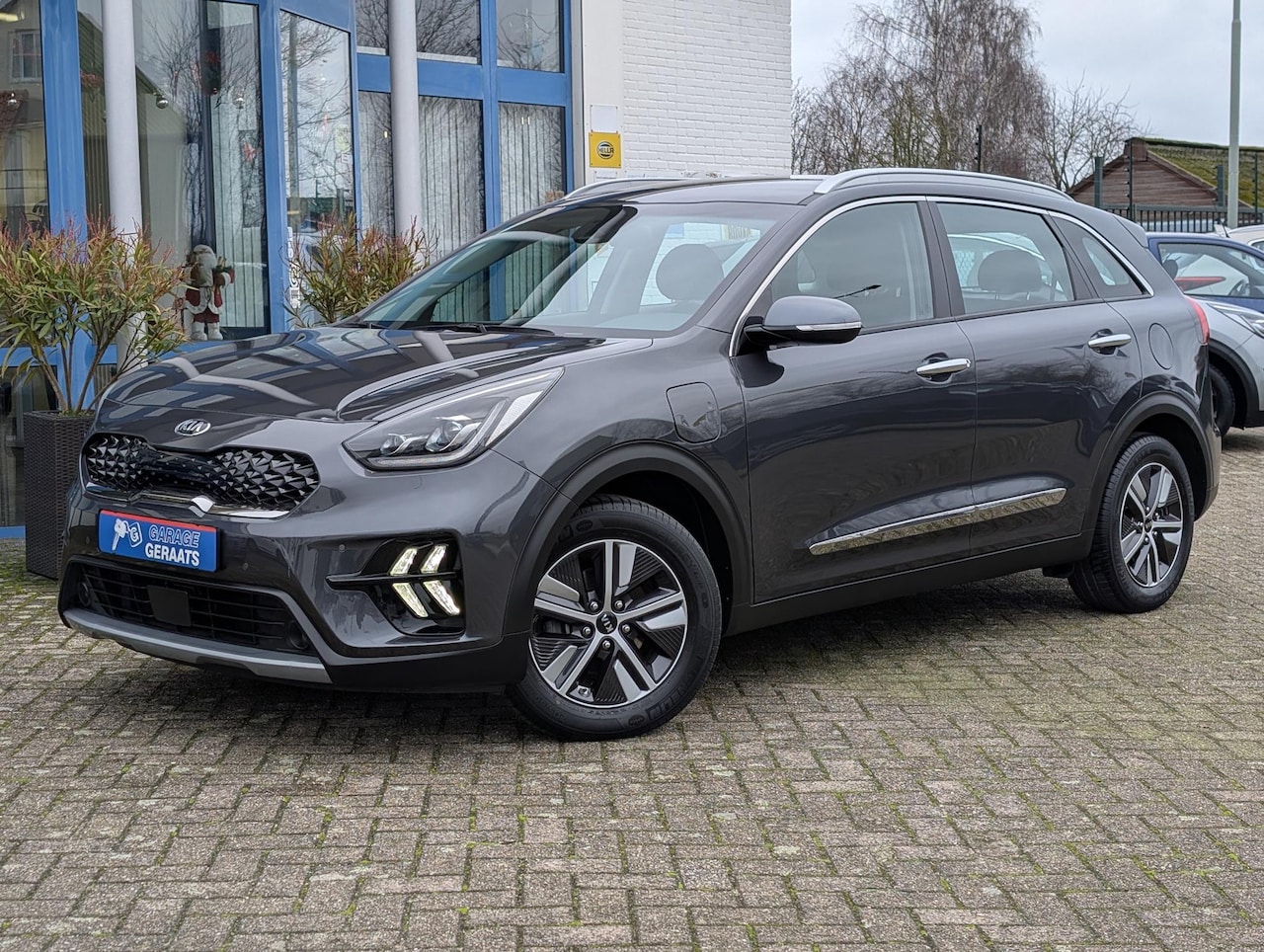 Kia Niro - 1.6 GDi PHEV DynamicPlusLine | Dodehoekherkenning, Digitaal Display, Parkeersensoren V+A, - AutoWereld.nl