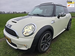 MINI Cooper S - 1.6 Chili|JCW-pakket|Pano-dak|Leer|APK-Nieuw