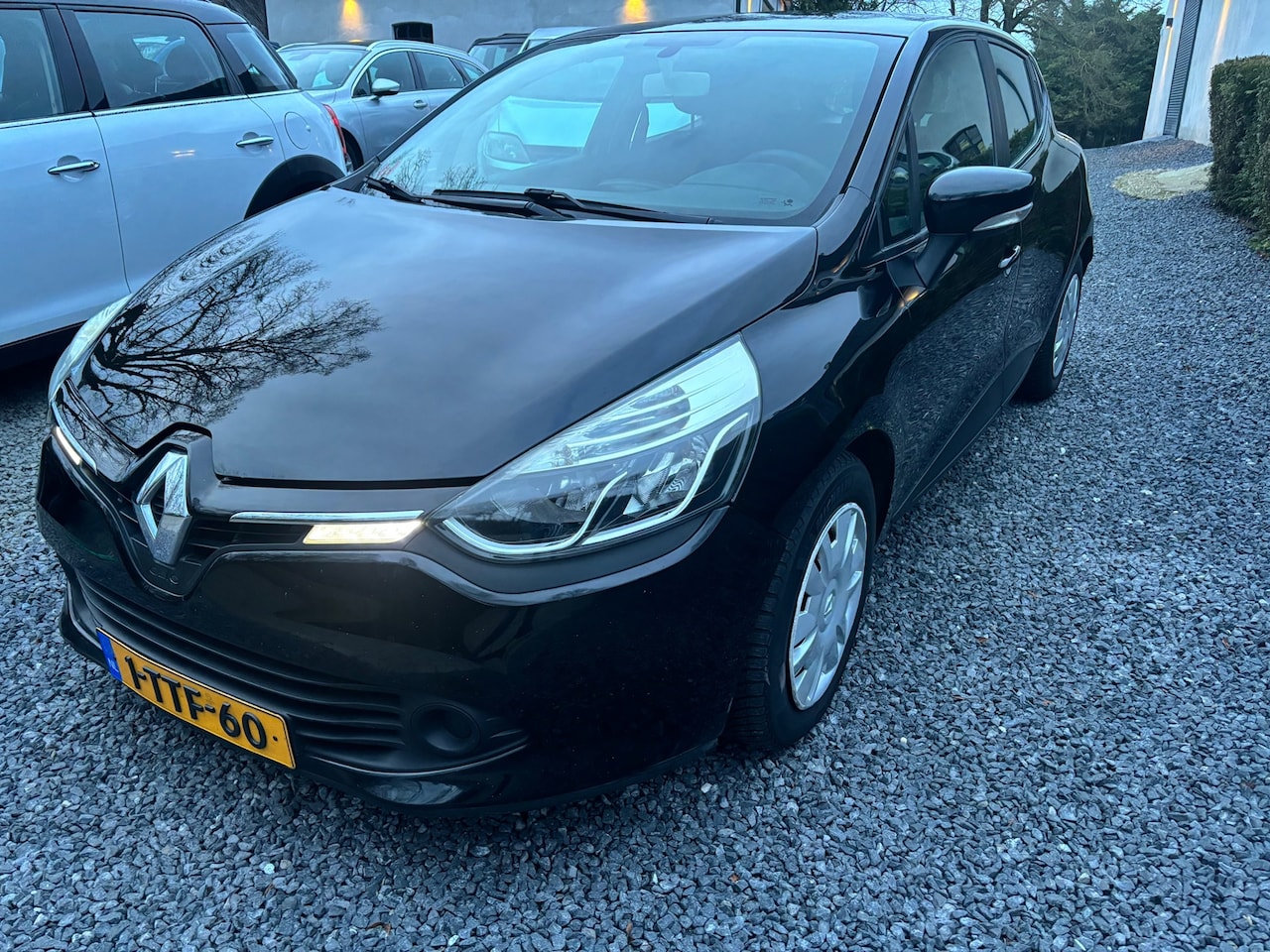 Renault Clio - 0.9 TCe Dynamique NAVIGATIE - AutoWereld.nl