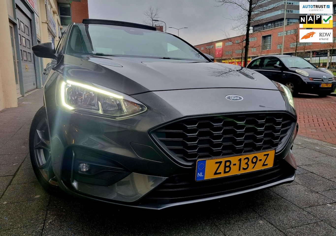 Ford Focus - 1.5 EcoBoost ST Line Business Automaat PanoDak - AutoWereld.nl