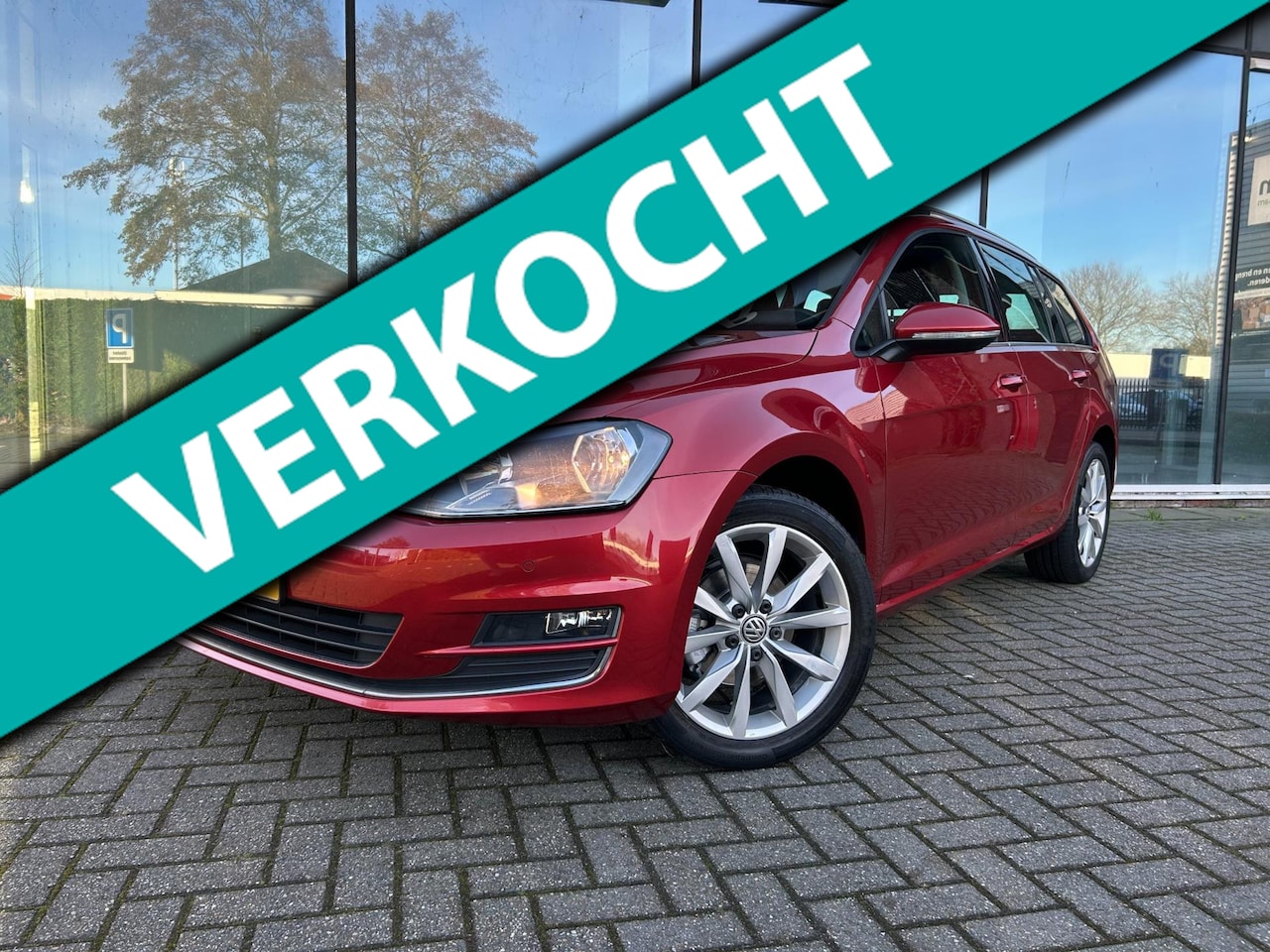 Volkswagen Golf Variant - 1.2 TSI Highline - Climate - Navi - Winterpakket - Org.NL - AutoWereld.nl