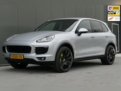 Porsche Cayenne - 3.0 S E-Hybrid 416pk PHEV Leder NAP Navi Luchtvering BTW-auto