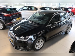 Audi A1 - 1.0 TFSI 95PK, Airco, PDC, Cruise Control, etc