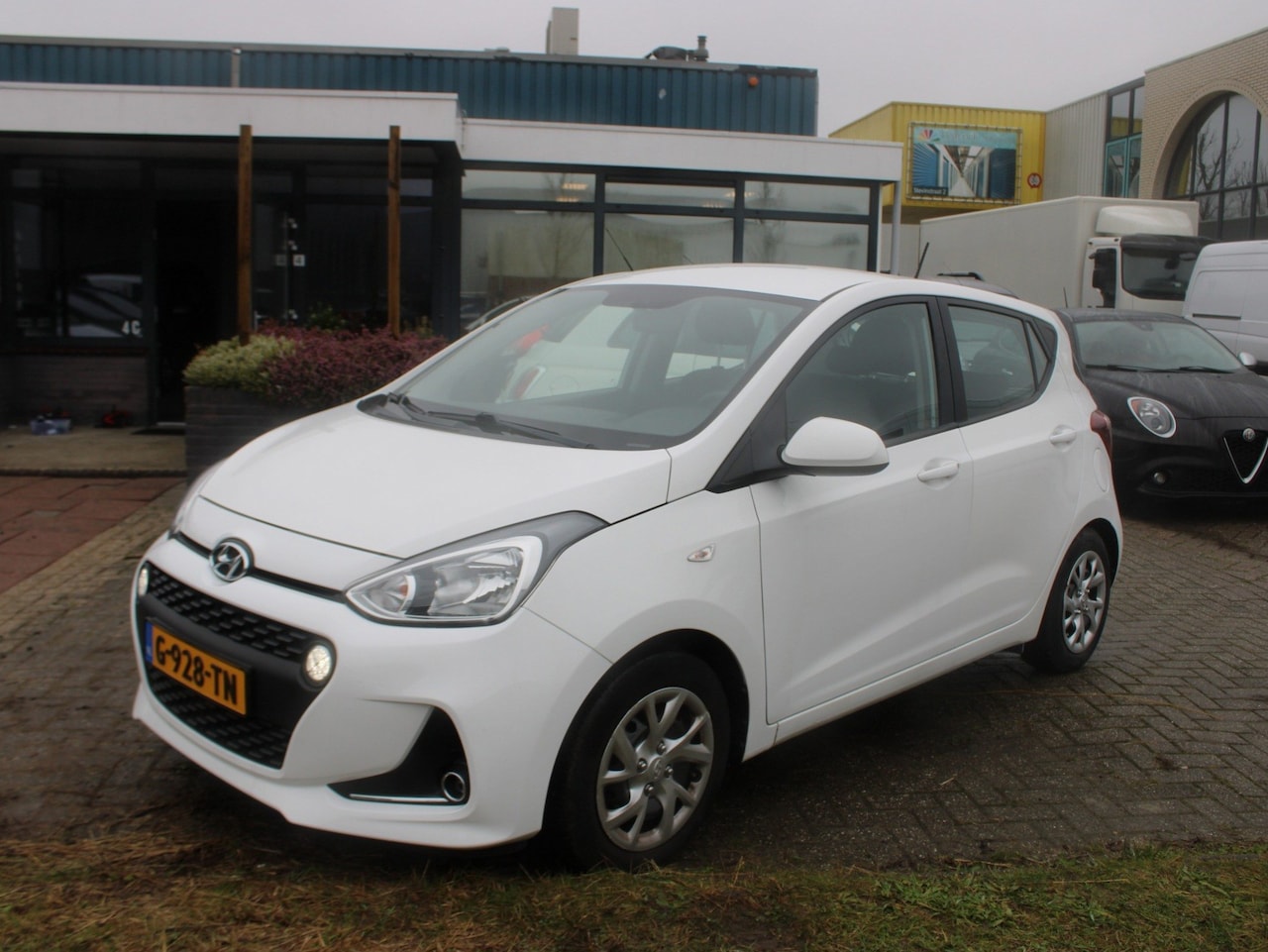 Hyundai i10 - 1.0i |Clima|Cruise|Elektrische ramen|Navi|PDC - AutoWereld.nl