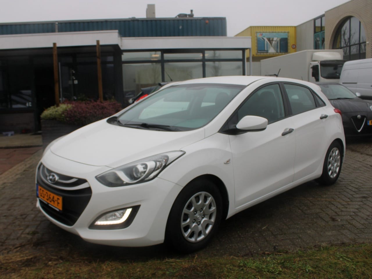 Hyundai i30 - 1.6 GDI |Airco|CDV|Elektrische ramen|Trekhaak - AutoWereld.nl