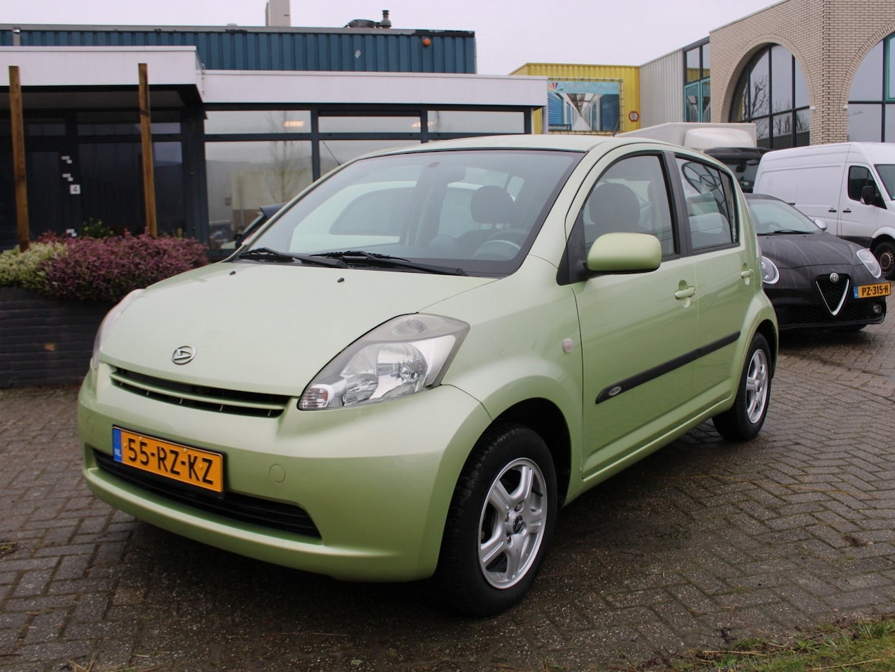 Daihatsu Sirion 2 - 1.3-16V |Airco|Automaat|CDV|LMV|Navigatie - AutoWereld.nl