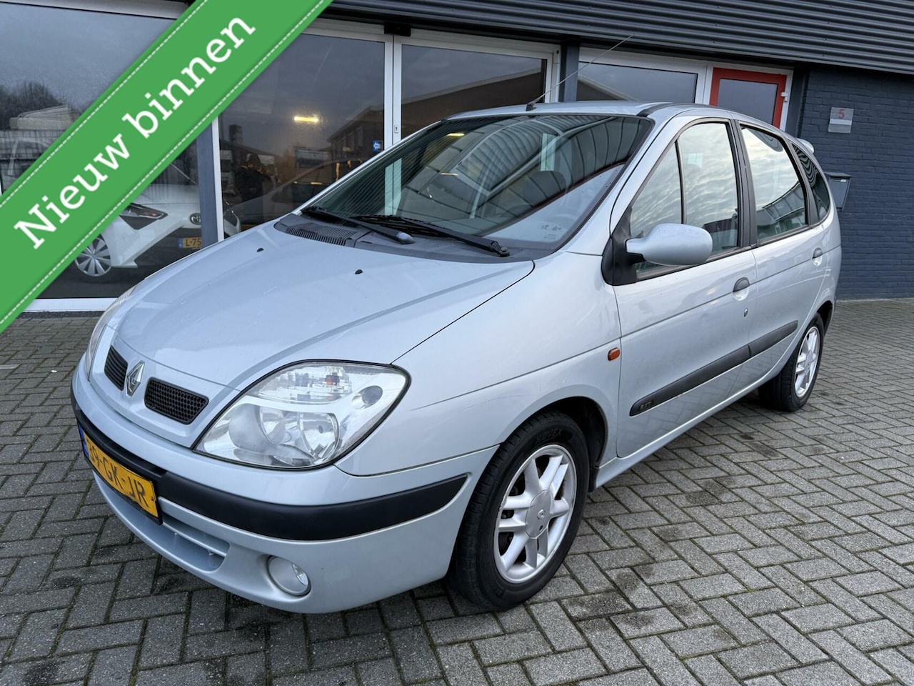 Renault Scénic - 1.8-16V RXT 1.8-16V RXT - AutoWereld.nl