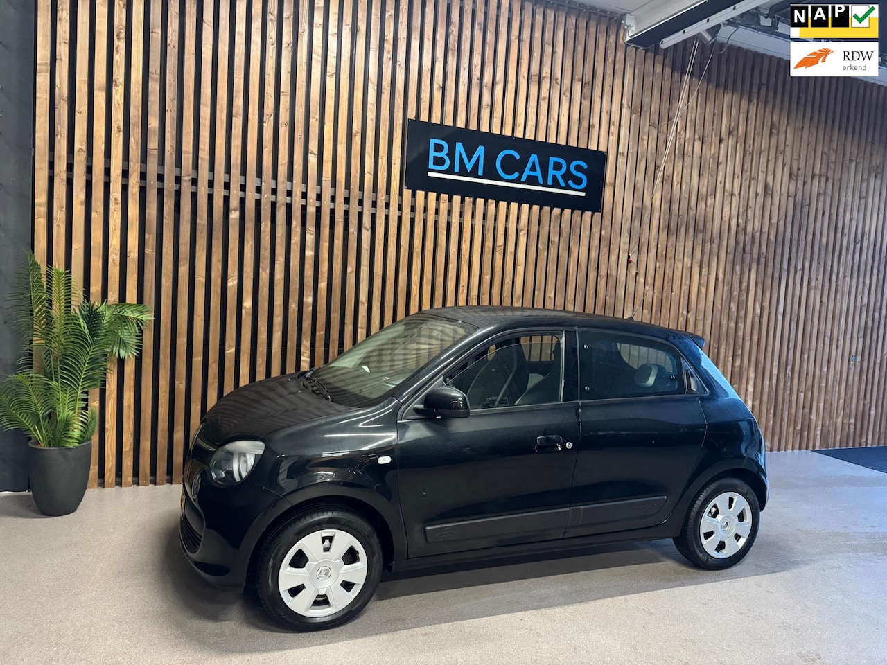 Renault Twingo - 1.0 SCe Expression [bj 2015] Airco|1e Eig| Nieuwe APK - AutoWereld.nl