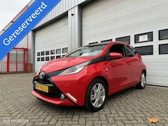 Toyota Aygo - 1.0 VVT-i x-play/Camera/Cruise/LM Velgen/Airco