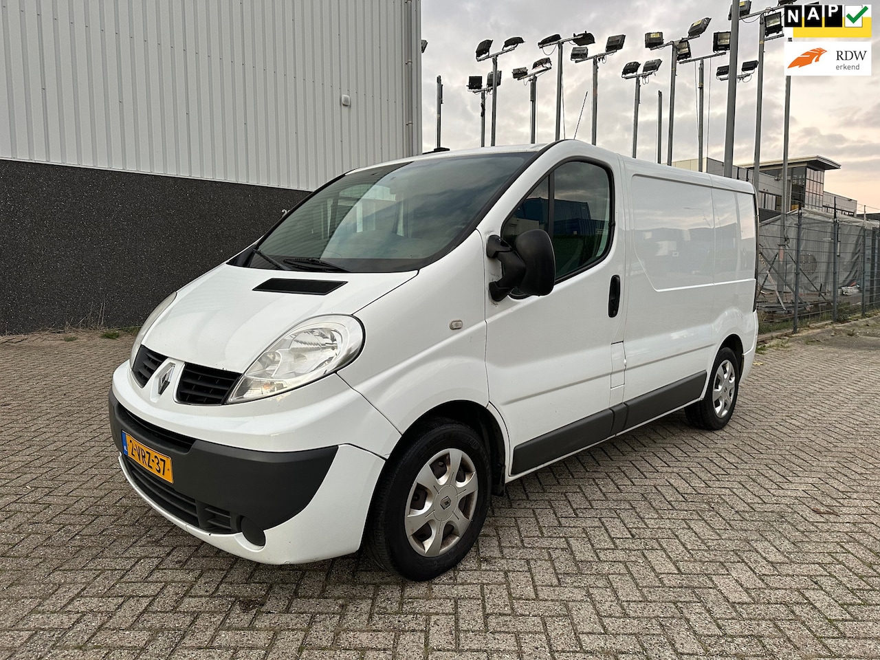 Renault Trafic - 2.0 dCi T29 L1H1 2011 EURO 5 6 BAK - AutoWereld.nl