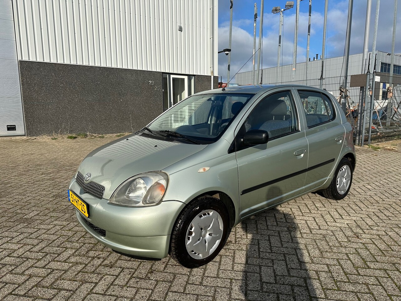 Toyota Yaris - 1.3-16V VVT-i Luna 1.3-16V VVT-i Luna 2002 - AutoWereld.nl