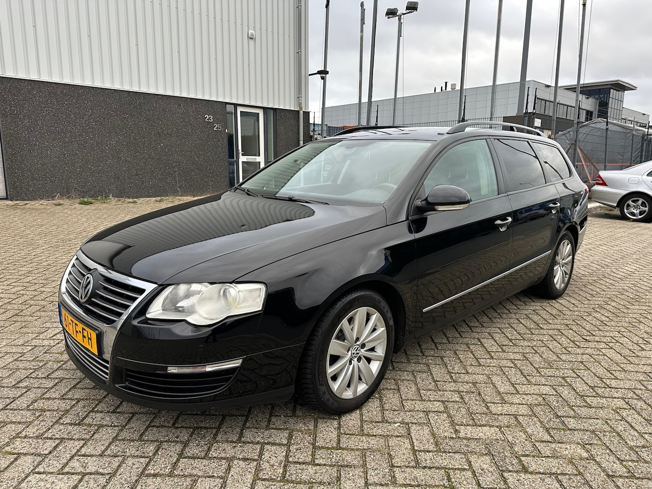 Volkswagen Passat Variant - 2.0 TDI Sportline DSG XENON NAVI - AutoWereld.nl