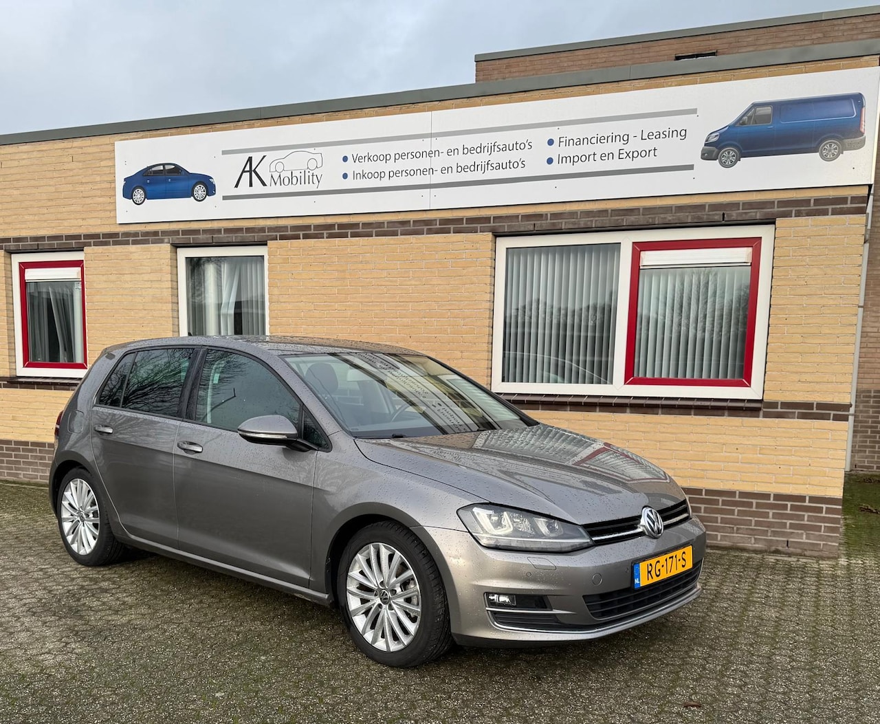 Volkswagen Golf - 2.0 TDI Highline 2.0 TDI Highline - AutoWereld.nl