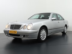 Mercedes-Benz E-klasse - 200 K. Avantgarde NL Auto | NAP | Nieuwe APK