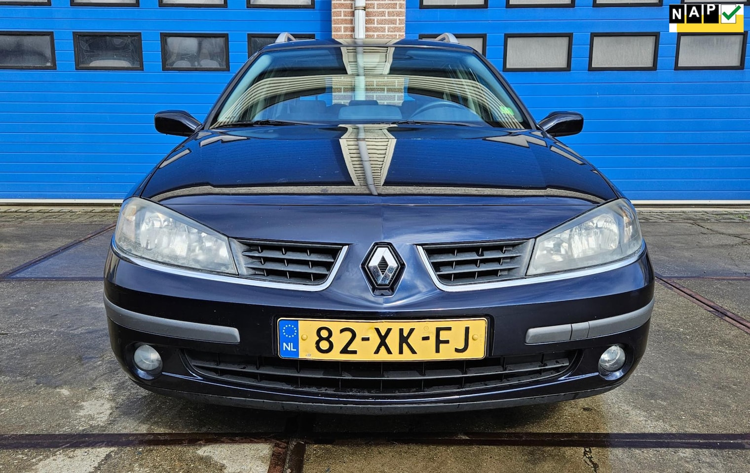 Renault Laguna Grand Tour - 1.6-16V Business Line *Airco* navi panoramadak - AutoWereld.nl