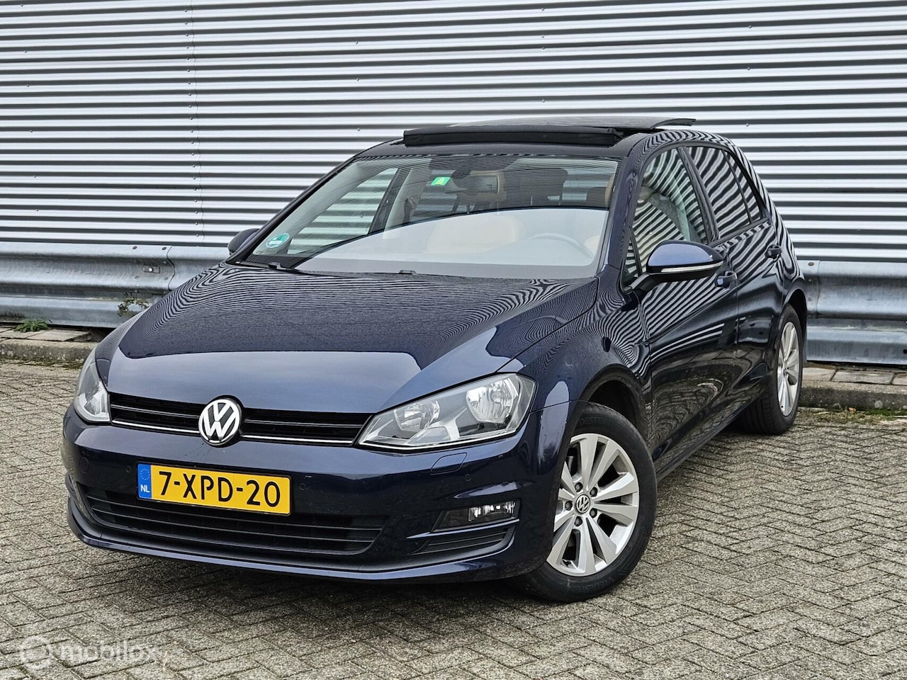 Volkswagen Golf - 1.4 TSI Highline Elek schuifdak Pano Navi Leer - AutoWereld.nl