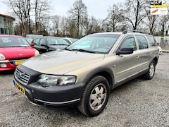 Volvo V70 Cross Country - 2.4 T Comfort Line/AWD/AUT/SCHUIFDAK/LEDER/APK 03-01-2026